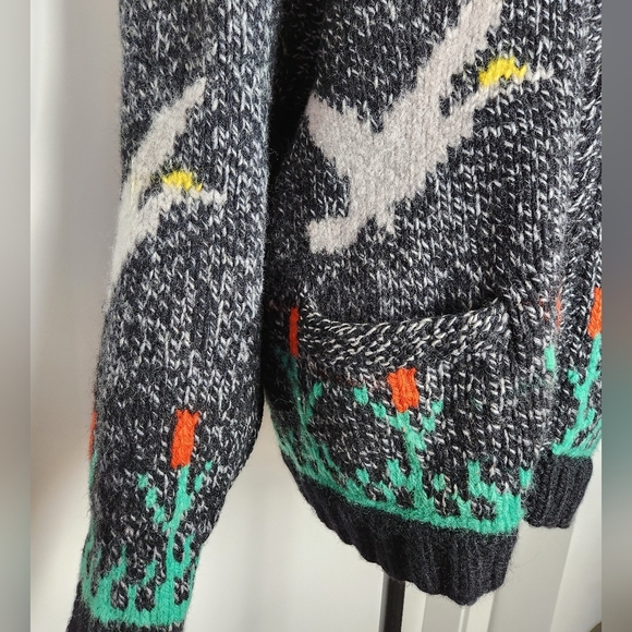 Bird Tulip Zipup Cowichan Cardigan - Picture 7 of 11